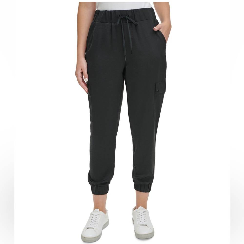 Calvin Klein Women's Pull-On Cargo Ankle Joggers